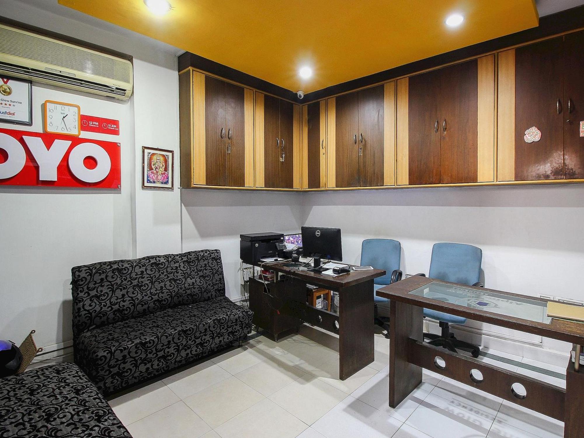 Super Collection O Begumpet Formerly Alpine Glow Sunrise Hyderabad Ngoại thất bức ảnh