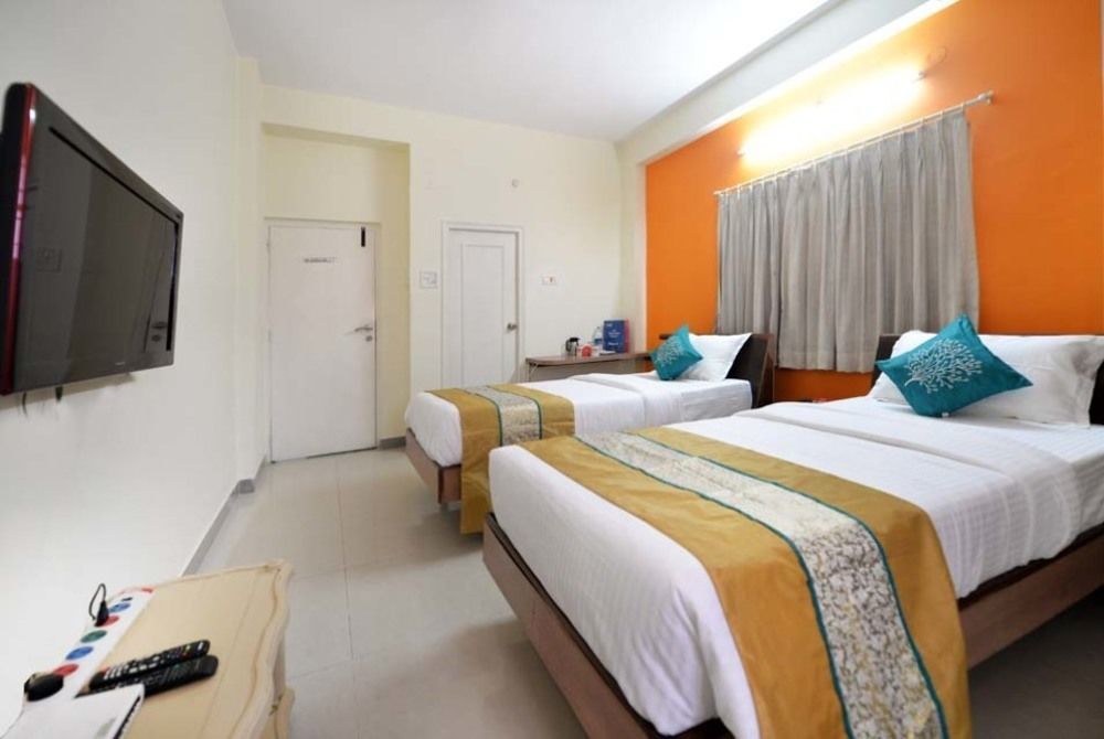Super Collection O Begumpet Formerly Alpine Glow Sunrise Hyderabad Ngoại thất bức ảnh